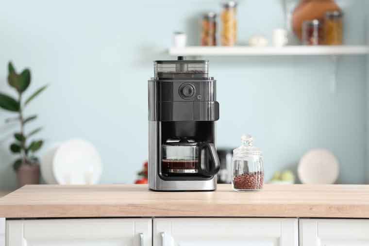How to Clean the Coffee Maker